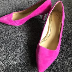 C. wonder pink kitten heels 7.5M excellent suede shoes pumps